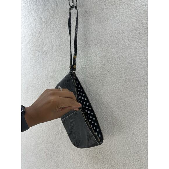 GAP Black Genuine Leather Wristlet - Picture 3 of 9